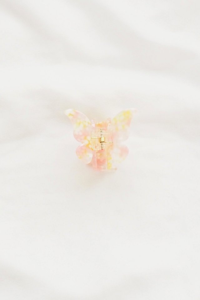 Mini Butterfly Claw Clip in Pink Glass 
