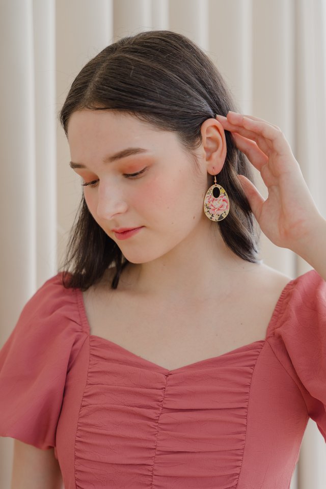 Teardrop Oriental Earrings in Pink