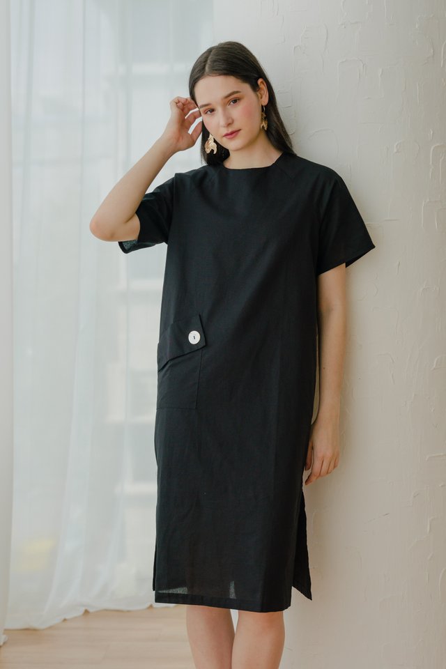 Pocket Shift Dress in Black