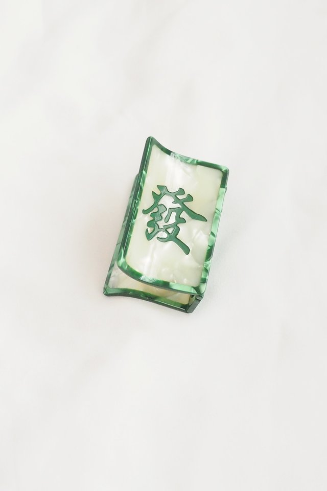 發 Mahjong Tile Claw Clip