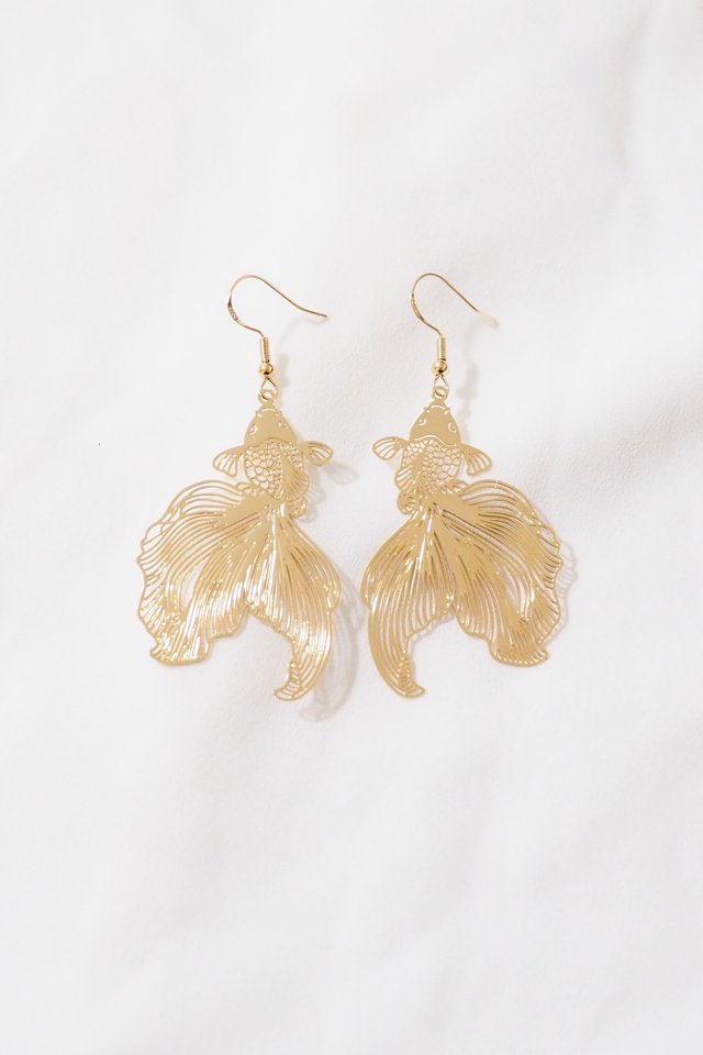 Goldfish Earrings in Gold