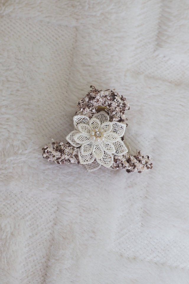 9cm | Cressida Flower Claw Clip