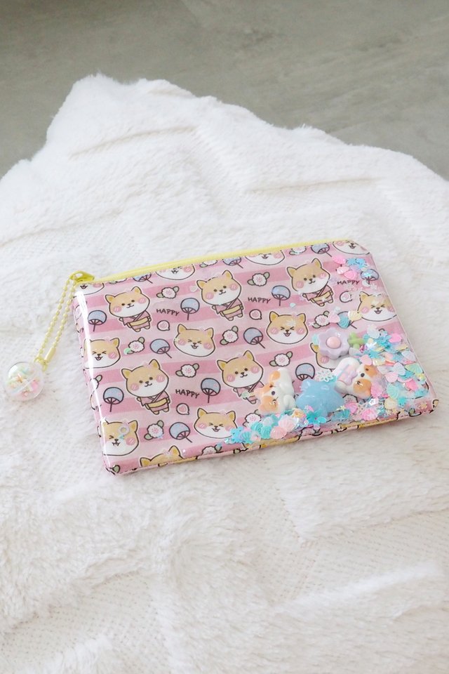 Shake Shake Pouch in Pink Sakura Corgi