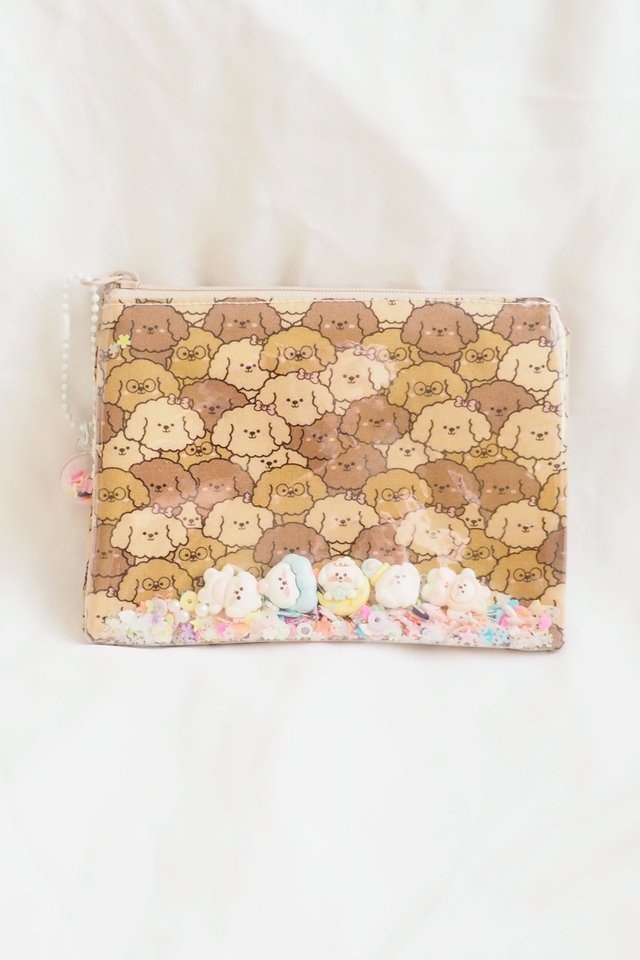 Shake Shake Pouch in Cute Puppies