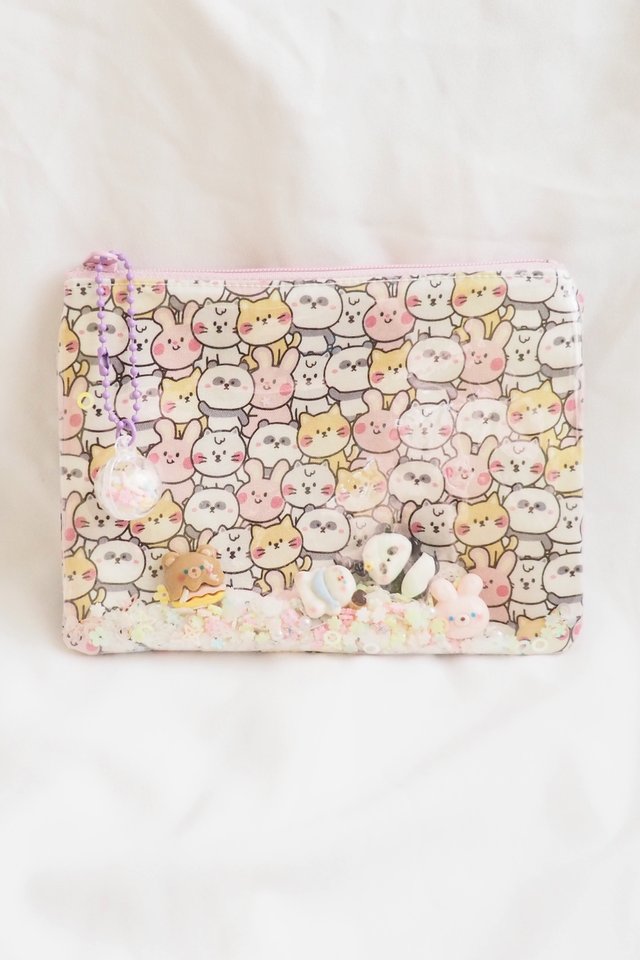 Shake Shake Pouch in Cute Animal Friends