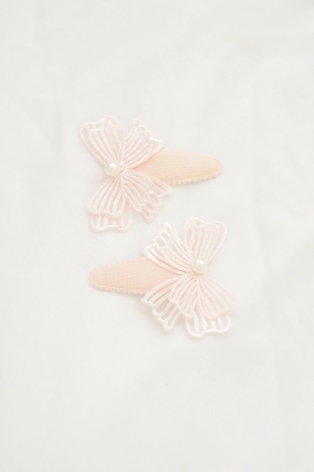 Lace Bow Hair Clip Set in Baby Pink