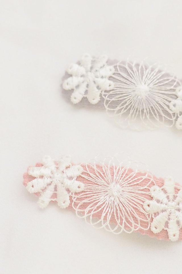 Lace Flower Clip Set in Grey + Dark Pink