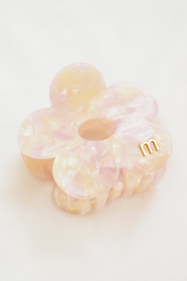 Flower Claw Clip in Blush