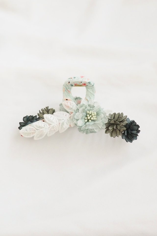 11cm | Una Flower Claw Clip