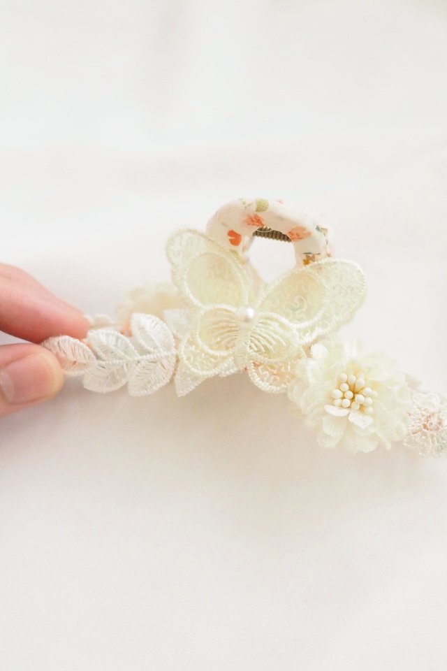 11cm | Zoella Flower Claw Clip