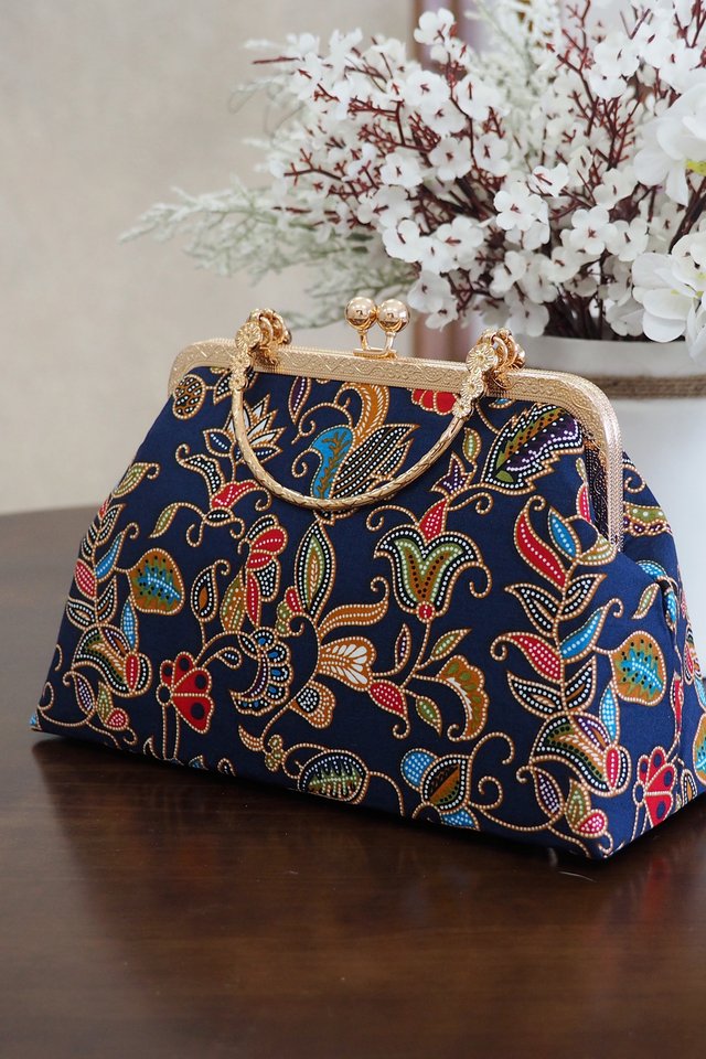 Koujin Bag in Navy Batik