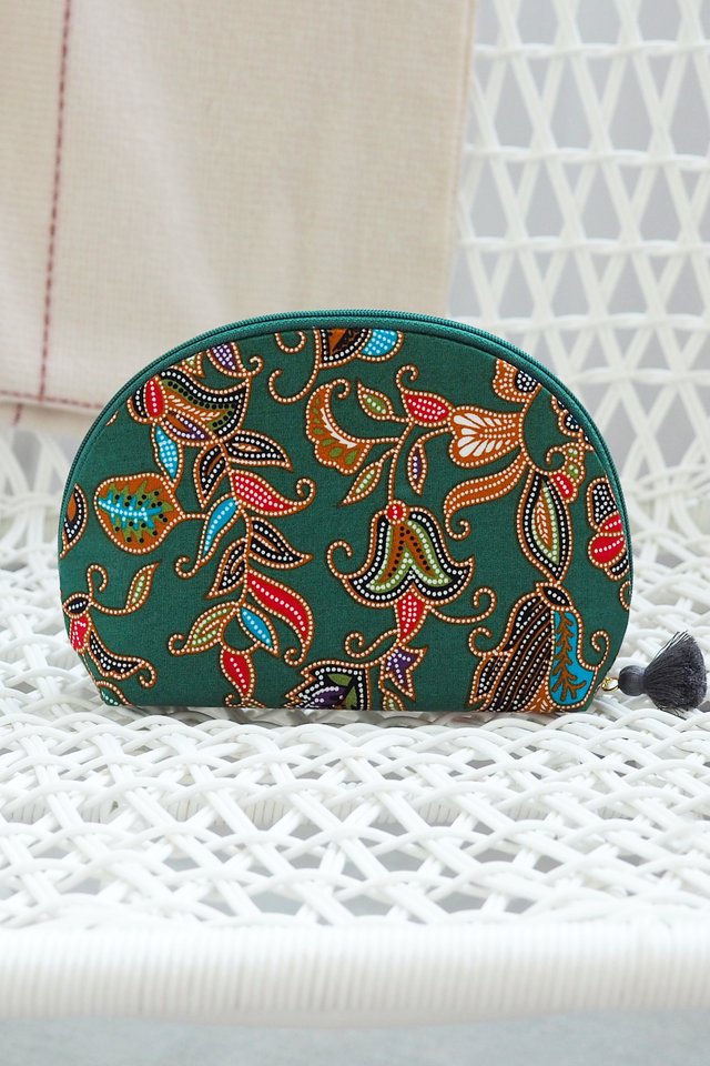 Half Moon Pouch in Green Batik