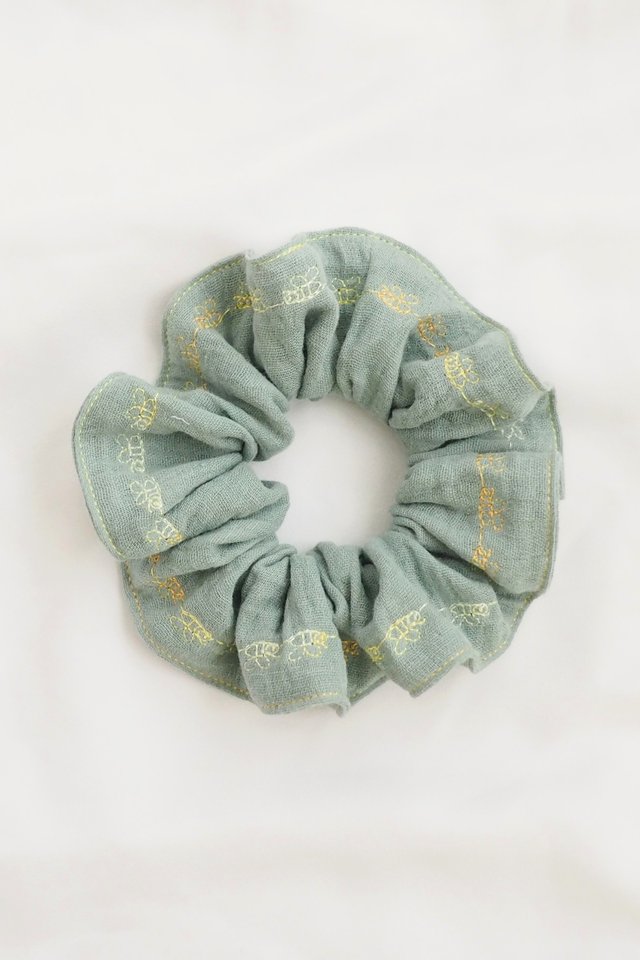 Scrunchie in Sage Embroidery