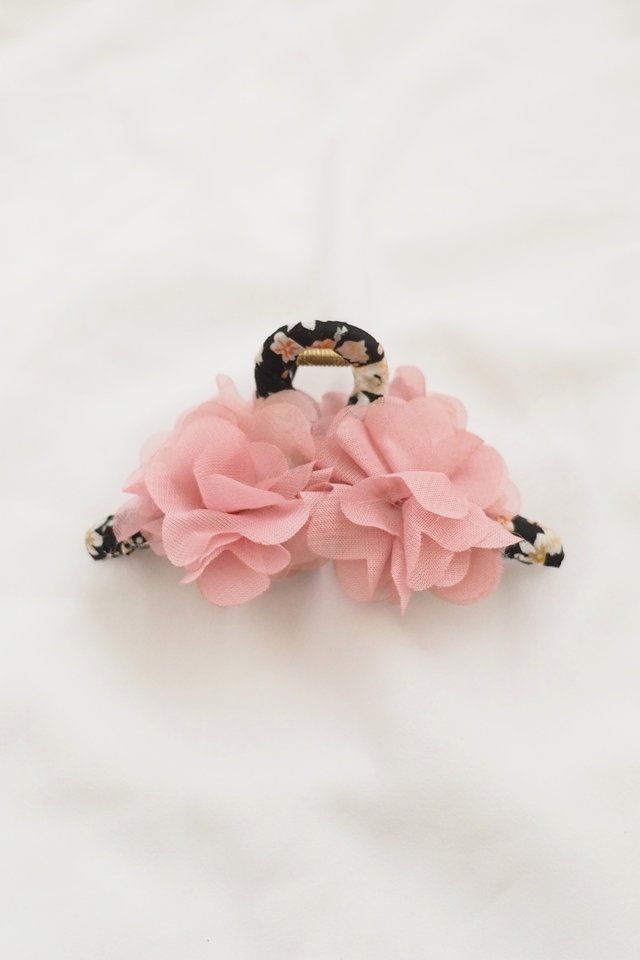 11cm | Noelle Flower Claw Clip