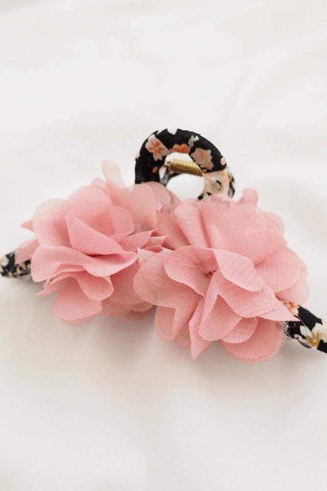 11cm | Noelle Flower Claw Clip