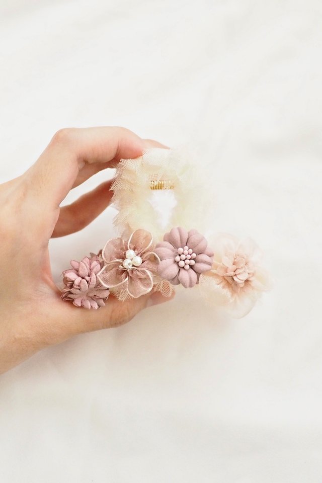 9cm | Lia Flower Claw Clip