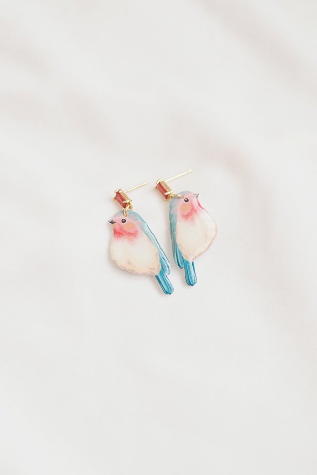 Little Birdie Earstuds in Gold