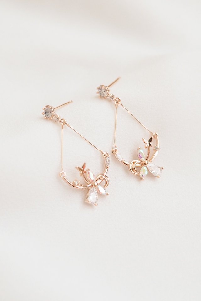 Carrie Earstuds in Rose Gold