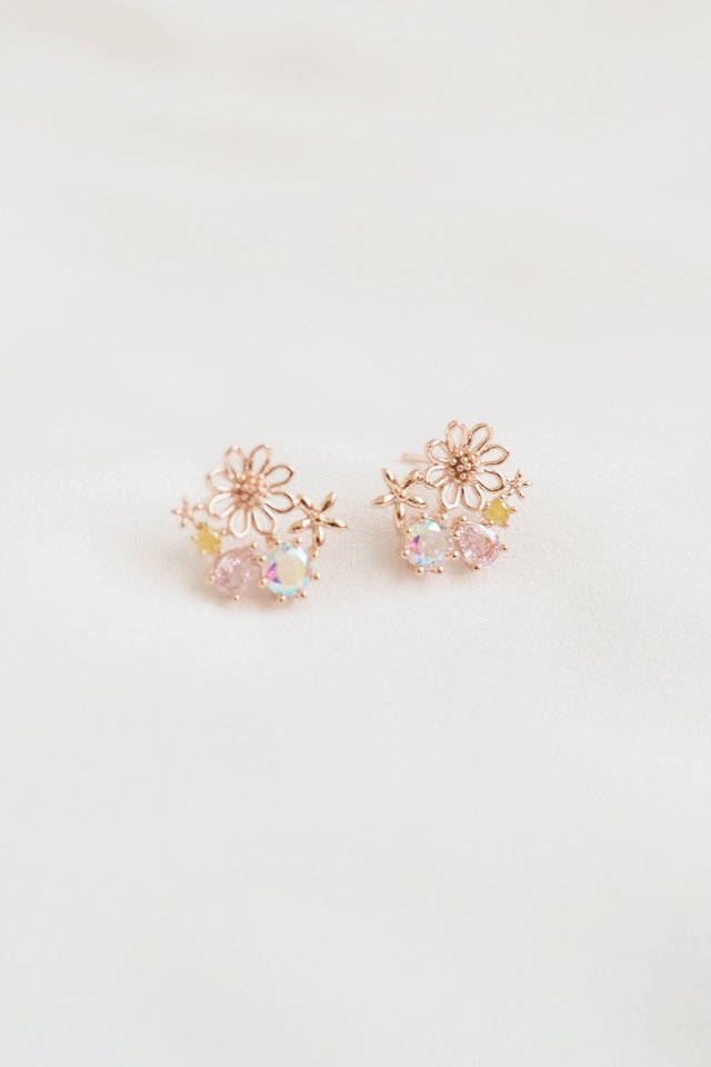 Cecil Earstuds in Rose Gold