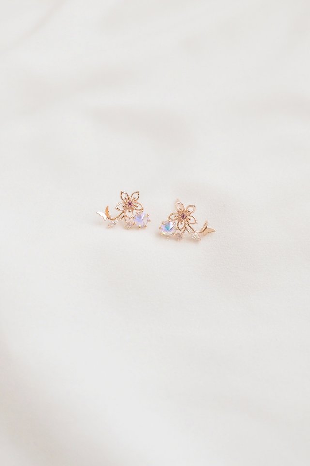 Tania Earstuds in Rose Gold