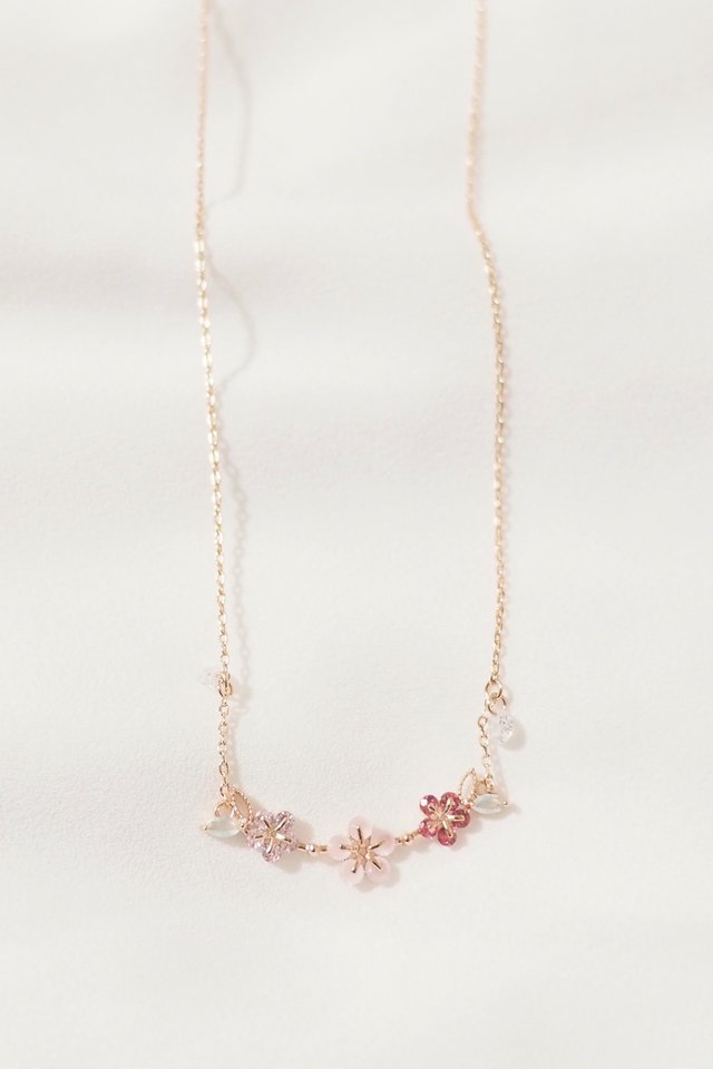 Floret Necklace in Rose Gold