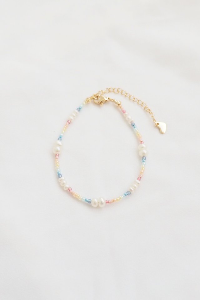 Belle Colourful Pearl Bracelet