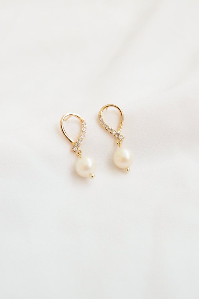 Eternity Pearl Earstuds