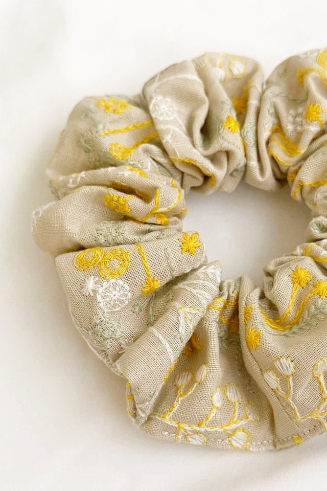 Scrunchie in Marigold Embroidery