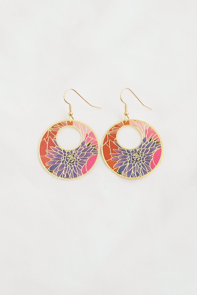 Round Oriental Earrings in Fuchsia Chrysanthemum