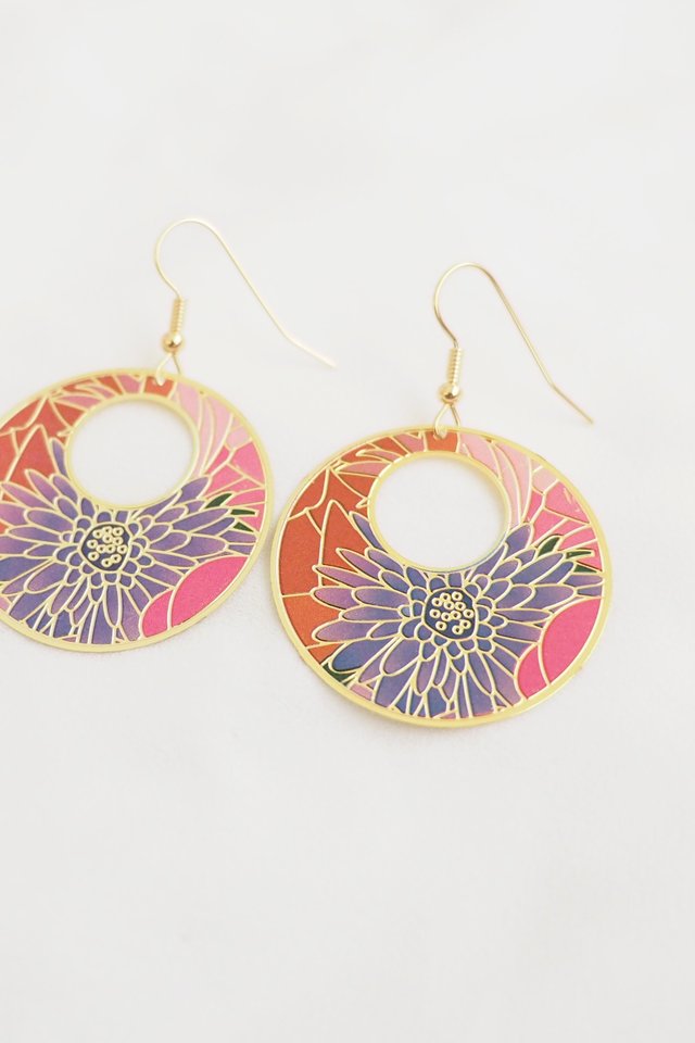 Round Oriental Earrings in Fuchsia Chrysanthemum