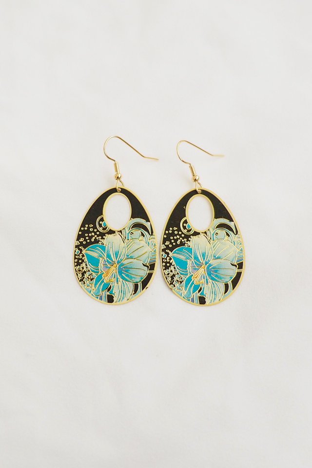 Teardrop Oriental Earrings in Black Orchid