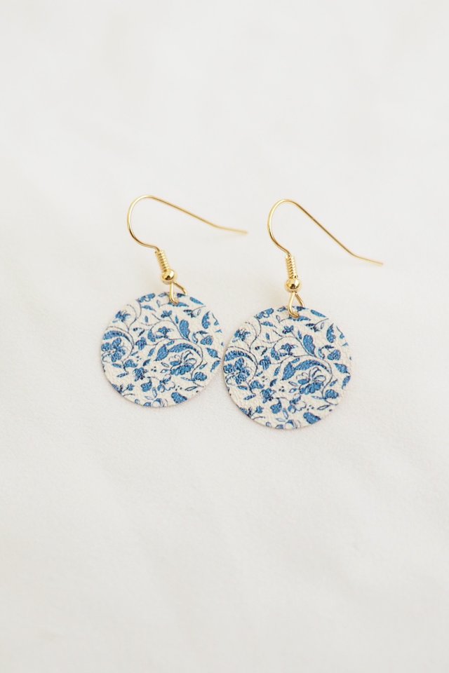 Mini Round Oriental Earrings in Fleur