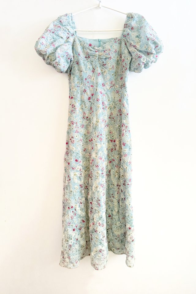 Hera Embroidery Midi Dress in Sky