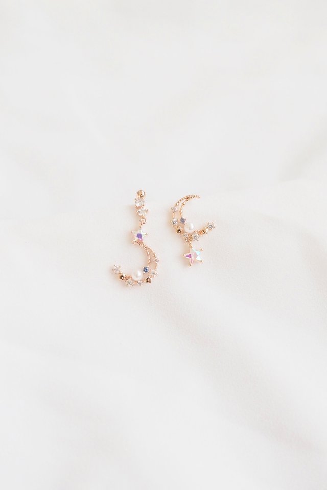 Mismatched Sparkly Crescent Earstuds in Rose Gold