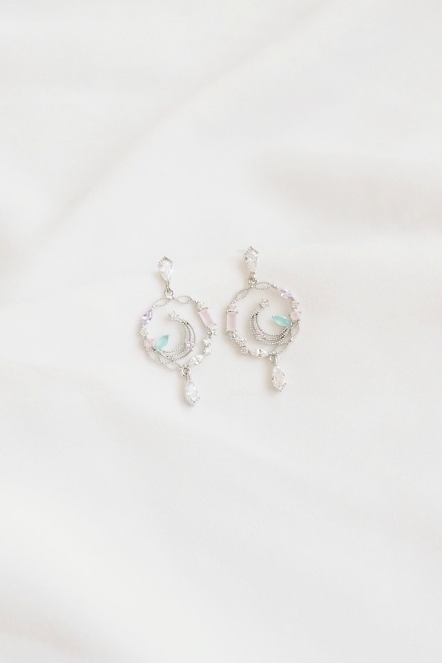 Pastel Crescent Earstuds in Rhodium