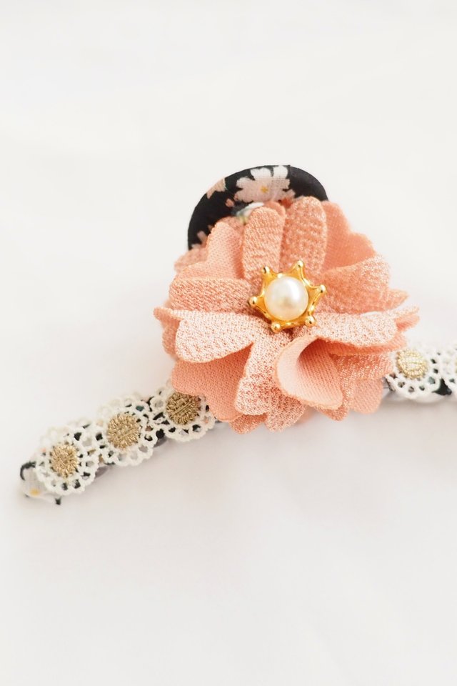 11cm | Lynda Flower Claw Clip
