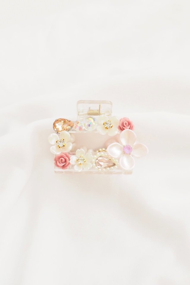 Fancy Medium Rectangle Claw Clip in C