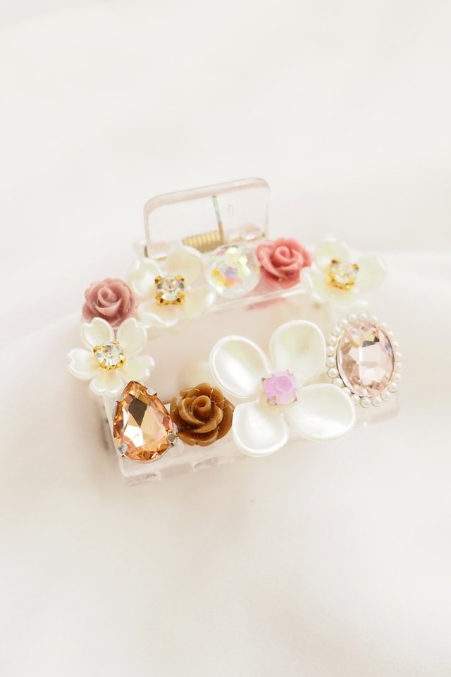 Fancy Medium Rectangle Claw Clip in F