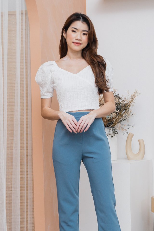 Puffy Sleeves Textured Top in White